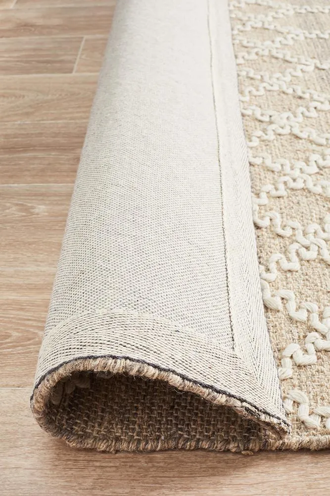 Ella  Hand loomed Wool Tribal Trellis Rug Natural Beige