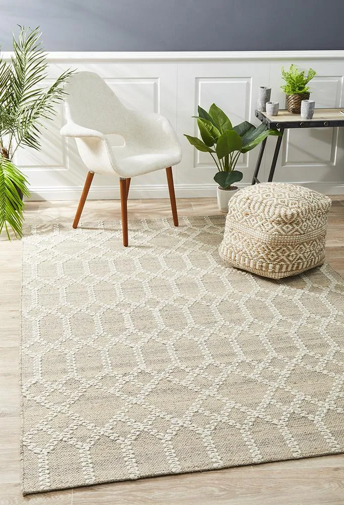 Ella  Hand loomed Wool Tribal Trellis Rug Natural Beige