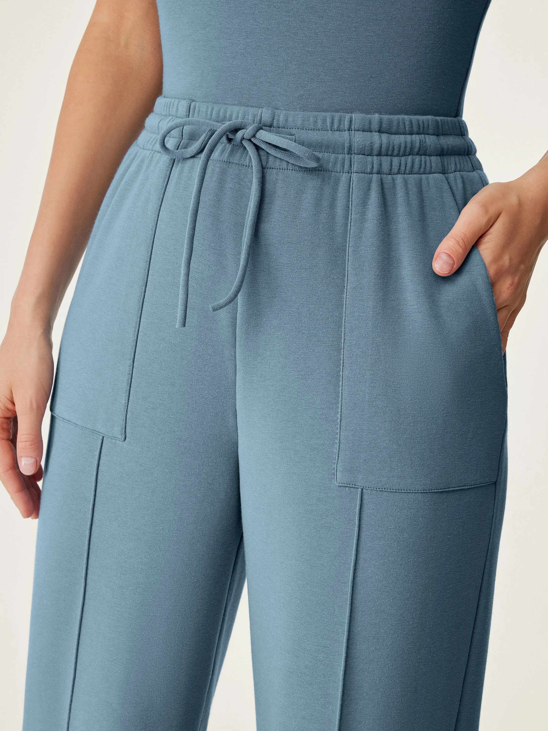 High Waisted Patch Pocket Drawstring Pant