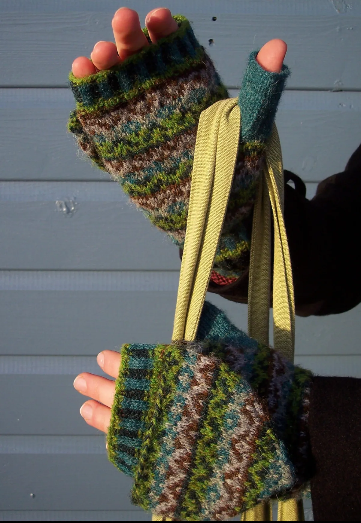 Jamieson & Smith Knitting Pattern Xylitol Mitts