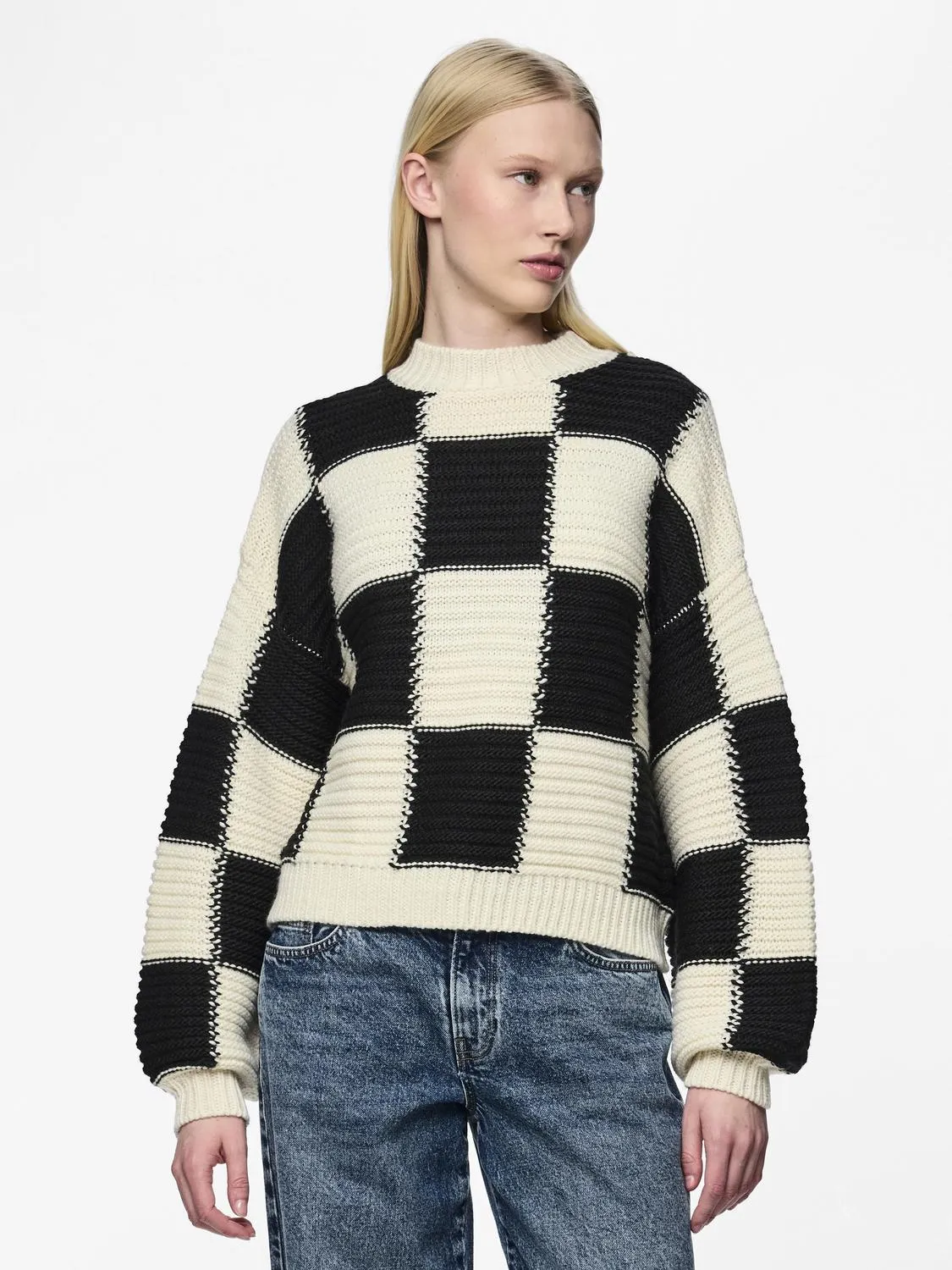 Pieces - Checkerboard Knit Jumper in Monotone