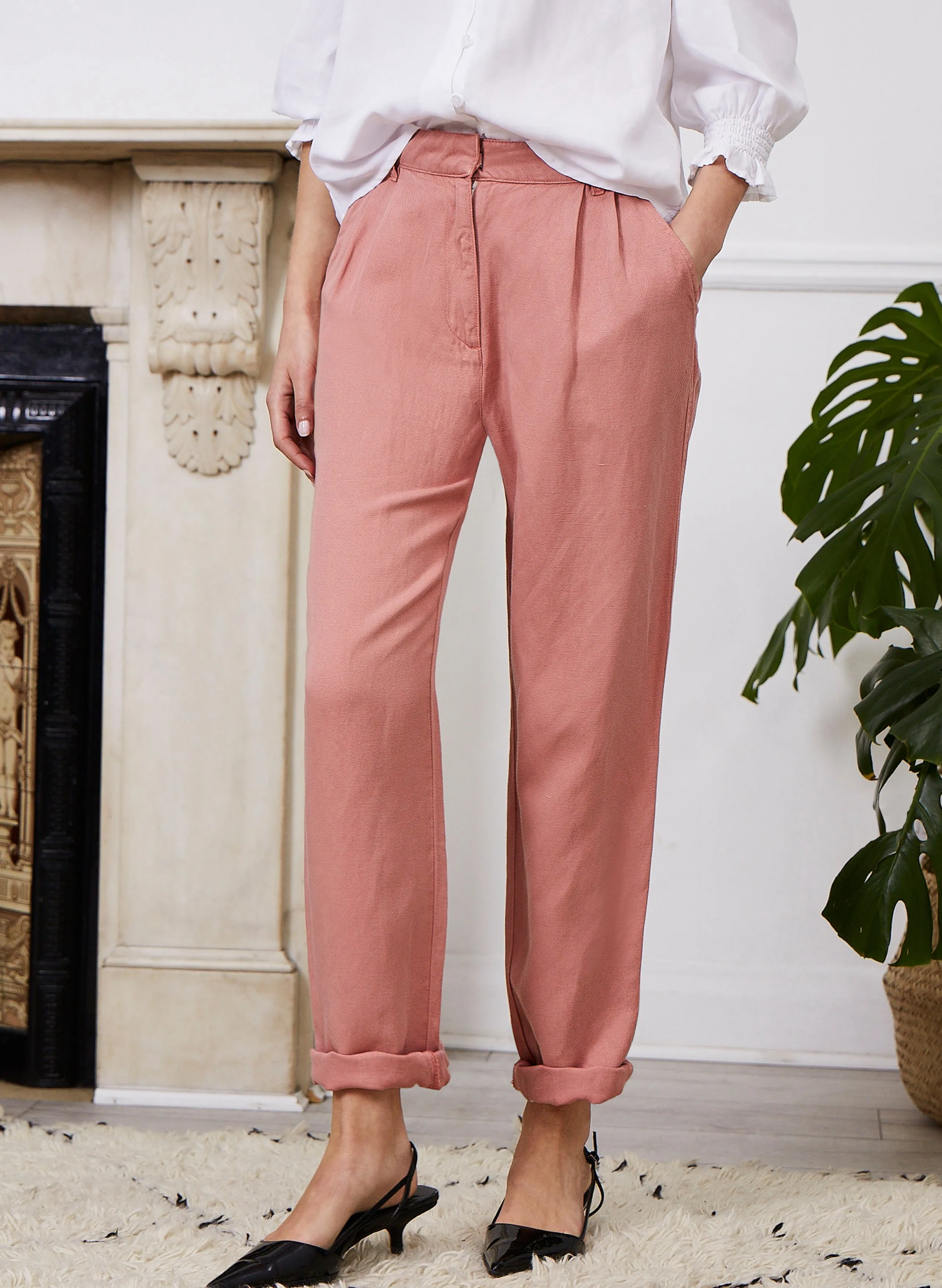 Shailene Pleated Chino with Tencel™