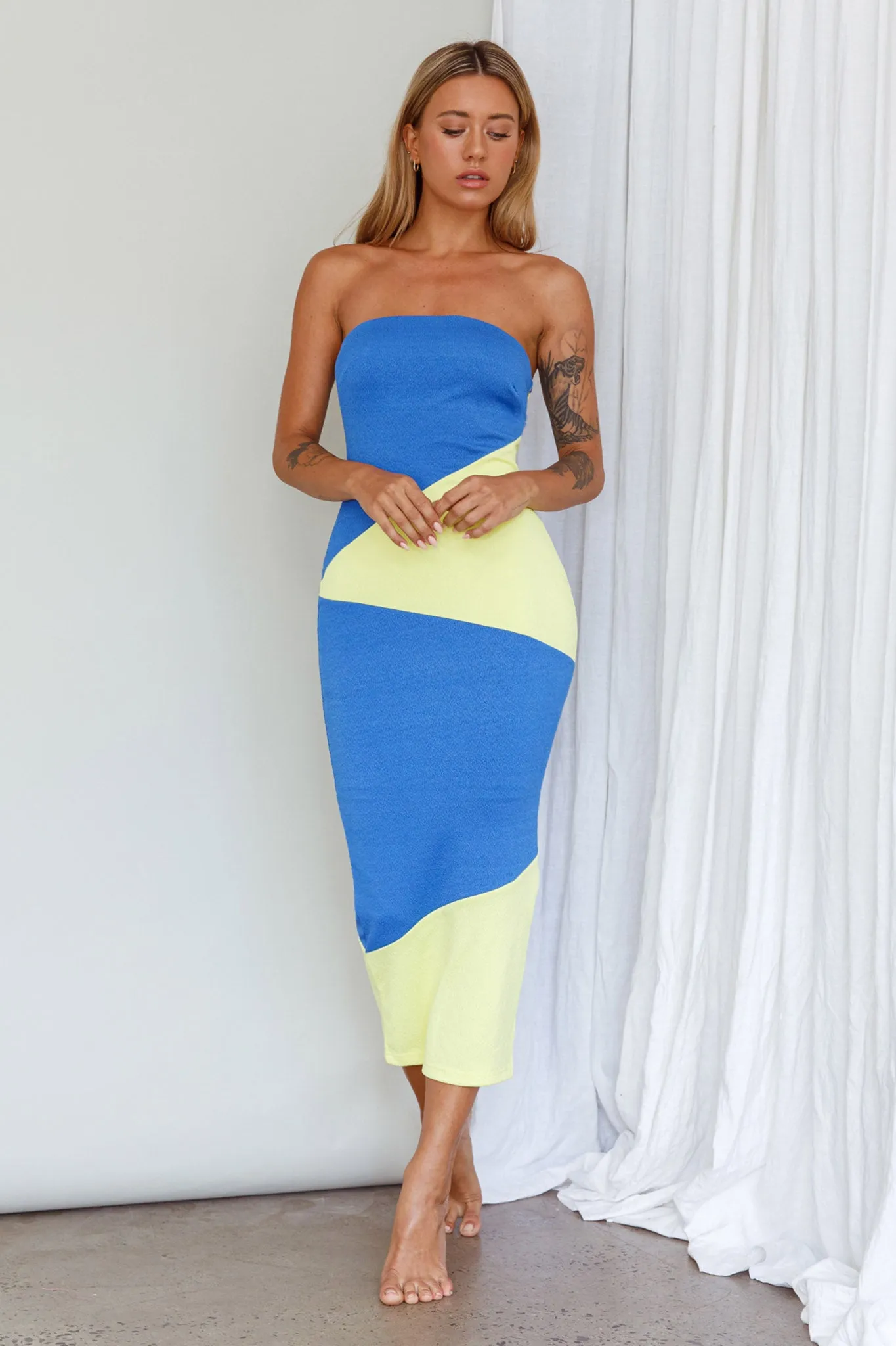 Shondra Crepe Texture Tube Dress Blue