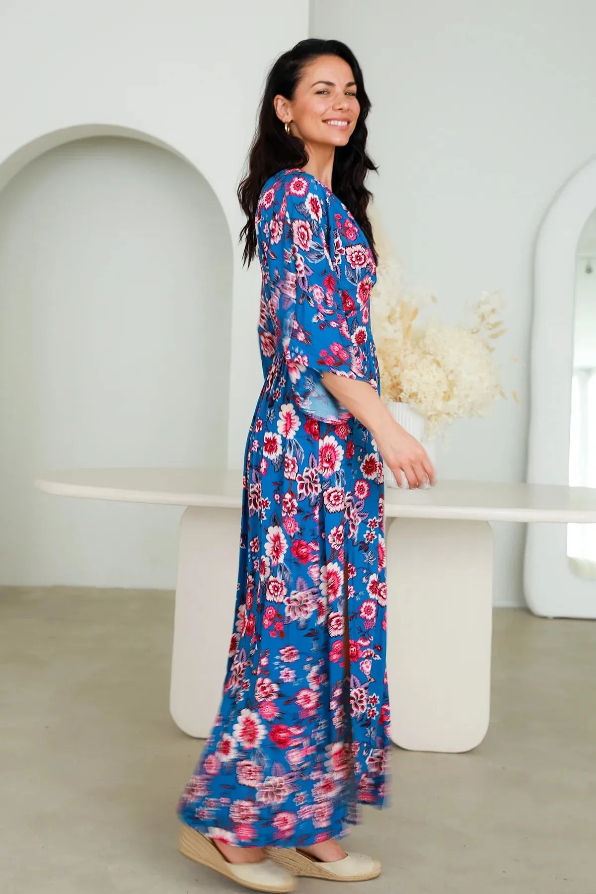 SOPHIE V-NECK MAXI DRESS