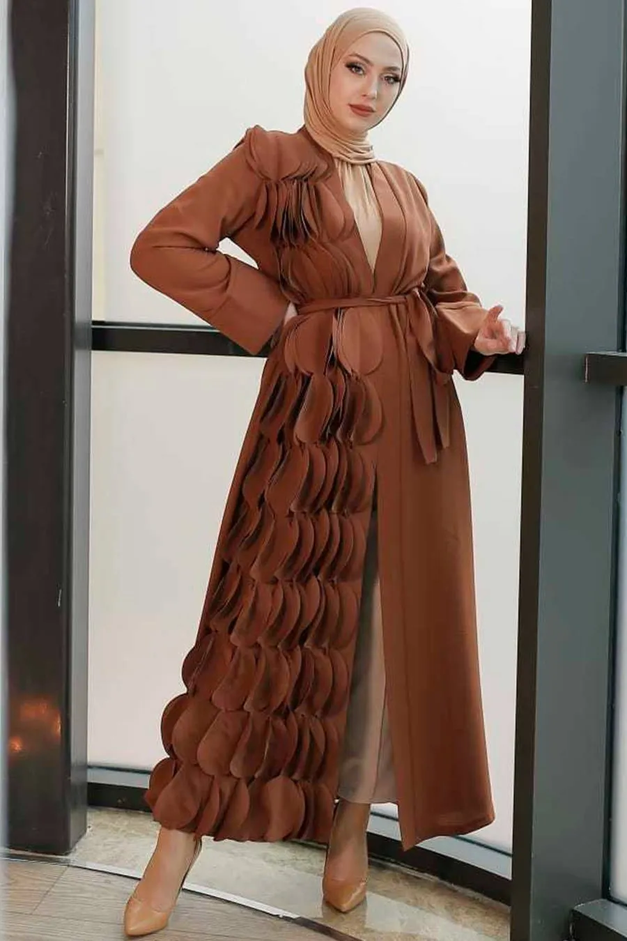 The Luxurious Aaliyah Abaya with Side Design and Open Front