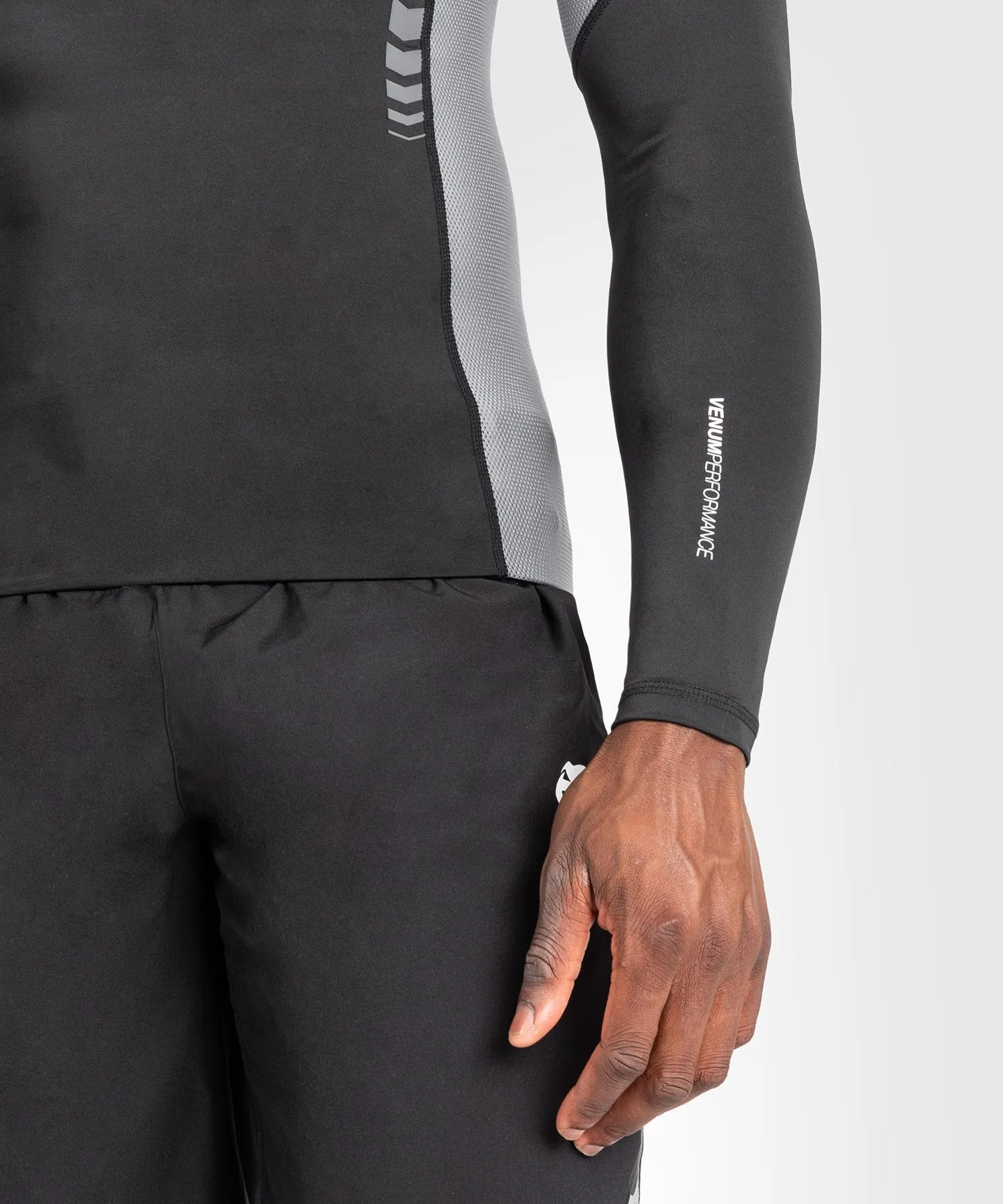 Venum Tempest Men's Long Sleeve Rashguard - Black/Grey