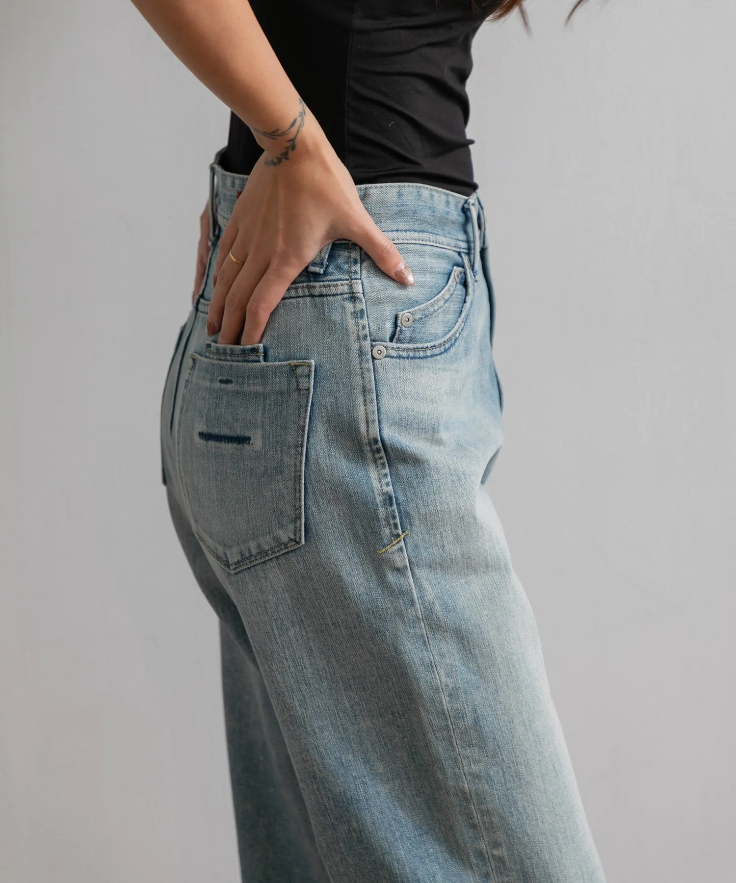 【WOMEN】YANUK ボーイズストレート LEA  TVS Trick Denim